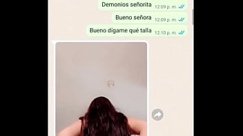 DOÑA MARY EN RICO SHORCITO SE LE VE SU CULOTE RIQUISIMO