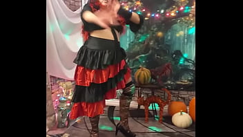 Halloween grim pussy dance (dirty bit)
