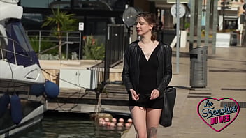 Martina et Jade, déesses du sexe, se partagent une bite