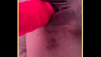 Wifey pushes her big 10