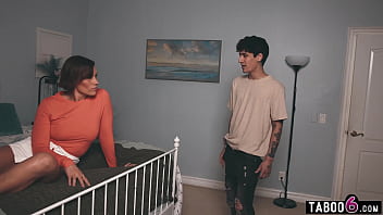 Middle Eastern stepmom MILF caught pussy squirting by her stepson