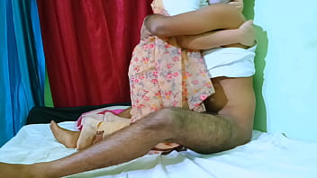 Dever ne mote lund se meri chut me cream bhar di chod chod kar