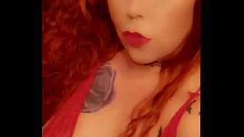 Roxycrimson in sexy redd beautiful eyes