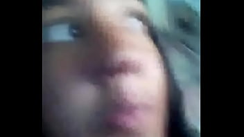 Yareni graba video jugueteando