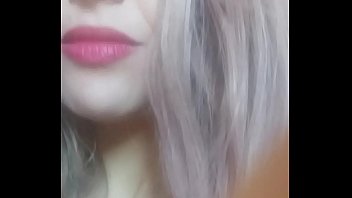 Horny mom closes in the bathroom to masturbate before going to the gym