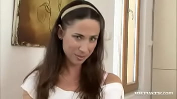 Nympho Cougar Peper Loves Getting Dirty on the First Date