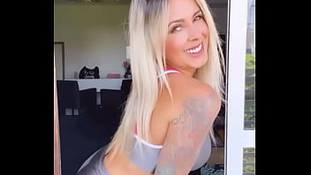 Acordei cheia de fogo, fui pro trabalho e não resisti! Vem pro meu site lá tem muita safadeza gostosa 0nlyf4ns : joycegumiero