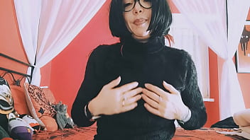 Chantal and her huge air in her belly