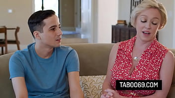 Busty stepmom Dee Williams have sex with her stepson to settle quickly in the new family