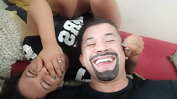 Casa Nova Trollando Minha Namorada Jogando Barata Nela