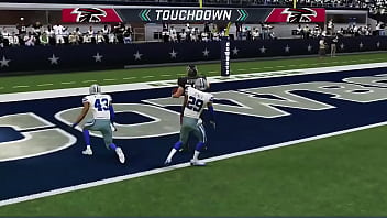 Sexy Mitch Throws DIME For a TD