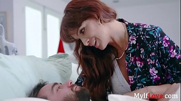 StepMOM helps with stepSON's panic Syren De Mer