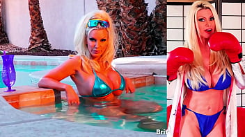 Blonde Hottie Brittany Andrews Finger Fucks Her Sweet Muff!