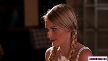 19yo teen caught masturbating by stepmom