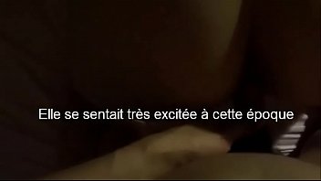 Horny couple de université parfait avoir des relations sexuelles devant un miroir sur une chaise