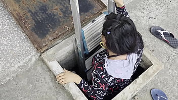 Worker Confesses His Darkest Fantasy To Sexy Boss Inside Water Tank Before Midnight