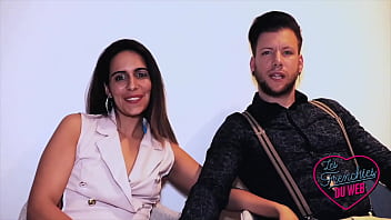 Joy, magnifique brune, se fait prendre par le cul