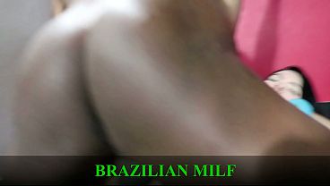 Soraia carioca a milf mais depravada que so quer pica no seu rabao