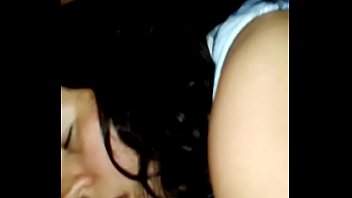 Брюнетка - Сосу Перед Аналом