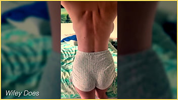 Wifey amazes in her sexy tight gym gear