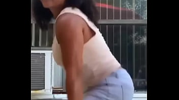 Señora bailando sexy