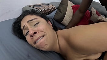 Fui contratado pra ser personal de uma madame e acabei comendo a buceta e o cuzinho da safada o marido não sabe a puta que tem em casa