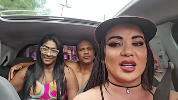 Dessa vez meu Mama Drive pegou fogo com esse casal .