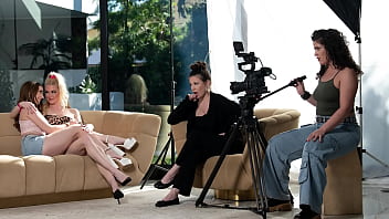 Our Pussies Just Fit Perfectly (Stepmom & StepDaughter) | Cuntsway