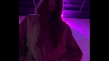 Artemisia Love outdoor smoking sesh