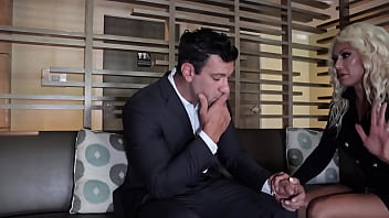 Lucrative Business Deal With Taylor Vixxen