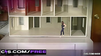 Tiny Woman Searches for Perfect Home in Giantess Adventure with SFX and VFX