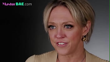 Busty milf toys and fingers her tight pussy until squirting