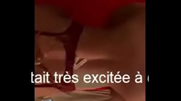 Poussin De Tête Pourpre Aime Sucer La Bite