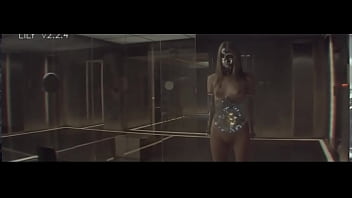 Claire Selby Machina 2015