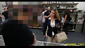 Exquisite brunette mom gets off with big beef bayonet