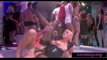 Blondie Girl Suck On Party