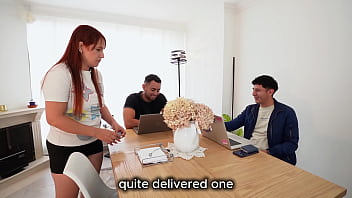 Joven caliente propone a su amigo ofrecer dinero a su empleada muda para un trio y la follan en la sala mientras su madrastra duerme - PORNO EN ESPAÑOL