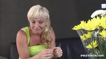 Blonde MILF Renata Enjoys Anal Sex after Giving Her Lover a Blowjob