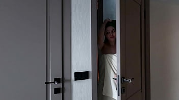 Hot Stepmom gets stepson's cock in her tight pussy by mistake...