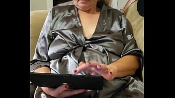 Sexy Granny MommaVee Masturbates!