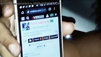 Casada gulosa e Sapeca mamando vários desconhecidos em estacionamento de Praia na Barra da Tijuca (Vídeo de verificação Casal Sapeca RJ)