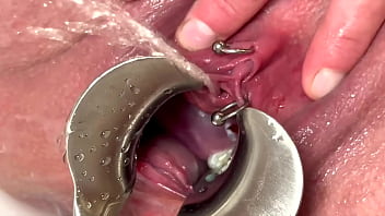 Strong Stream PEE from my spread out Pussy by Speculum