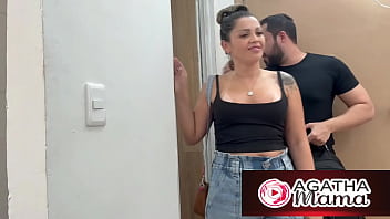 Agatha Mama em: Meu amigo depois do passeio ele me levou para o apartamento e arrombou o meu cuzinho - Grátis