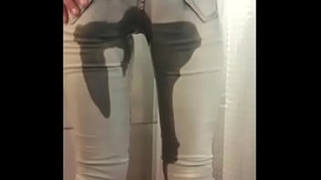 Sucks and Licking my Gold HighHeels and next Wetting my Jeans