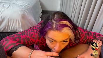 Hotwife Busty Boston meets Lion for the first time!