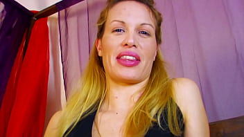 Fucking curvy blonde mom