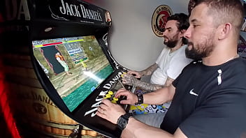 Dois Jogadores, Uma Máquina e Muita Adrenalina