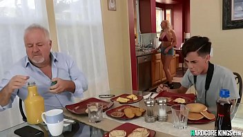 Little man fucks his new girlfriend