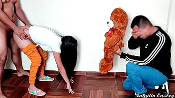 Me Gustan Las Pollas Grandes Mas Que Los Regalos de Peluche - Mi Novia Quiso Mas la Polla que el Regalo de Peluche Netorare