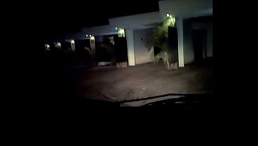 Llegando al motel para mamarle la verga a mi novio